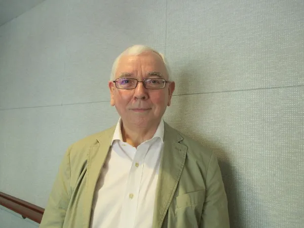 Terence Davies to Catherine Marchand: "I don't want them to look as though they'd just come from costume."